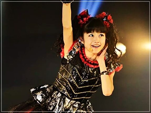 【2026最新】高橋海人の歴代彼女は17人！現在は有村架純で同棲中？